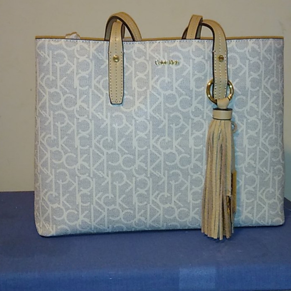 Calvin Klein leather tote (worn once)